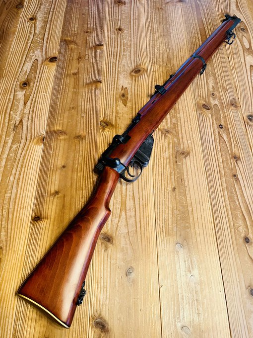 かっちょよい松葉杖が届いた(゜∀゜)急な伝令を頼まれても安心 