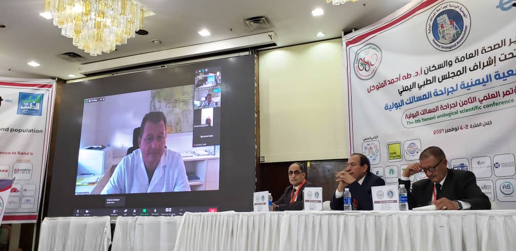 DBabakri's tweet photo. 2nd day of 8th YUA conference 
Great presentation by prof. @lusuardi_lukas about #enblock resection of #NMIBC 
@eauesut @AliSerdarGozen https://t.co/CWpbnQ7clQ