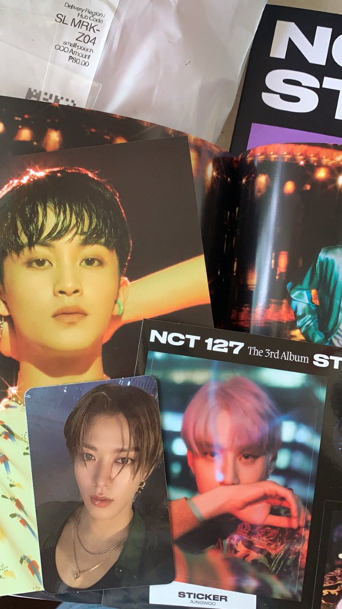 bwiiicartue's tweet photo. first nct127 album and im a dy bunny haver 🥲 thank u @bsidemarket u never disappoint i luv my pulls 💚 #bside_feedback https://t.co/DOXVOmclN8