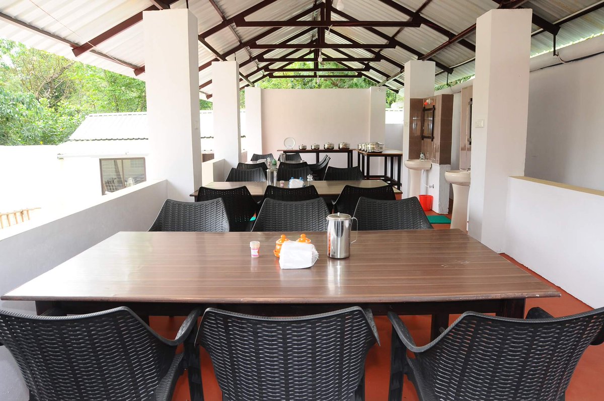HomestayNesara's tweet photo. Taste the delicious food of malnad style hot &amp; spicy vegetarian &amp; non-vegetarian   

Visit our Homestay 
Nesara Homestay
Devaladakere, Japavathy
Hanbal(H), Sakaleshpura
P: +91-9972111644
https://t.co/8QZnjFC2PN

#sakleshpura
#Homestay
#Nesarahomestay
#Homestayinsakleshpura https://t.co/N7x2UUlcVH