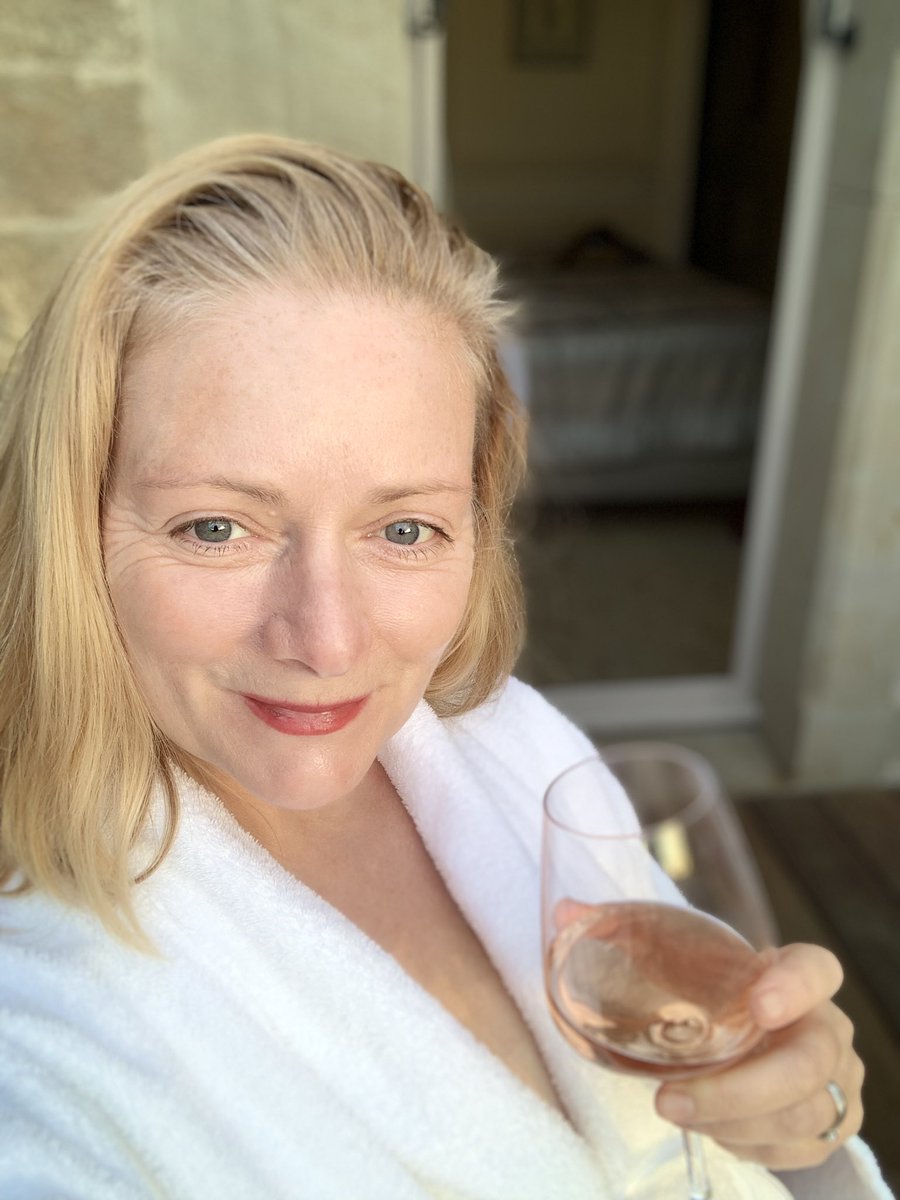AuroreEdge's tweet photo. An absolutely amazing night celebrating my 50th birthday at Carcassonne. Stunning hotel and exquisite meal in the Barbacane Michelin stared restaurant. Memories I will treasure  forever ❤️⭐️🥰 https://t.co/wYklJF8lAx