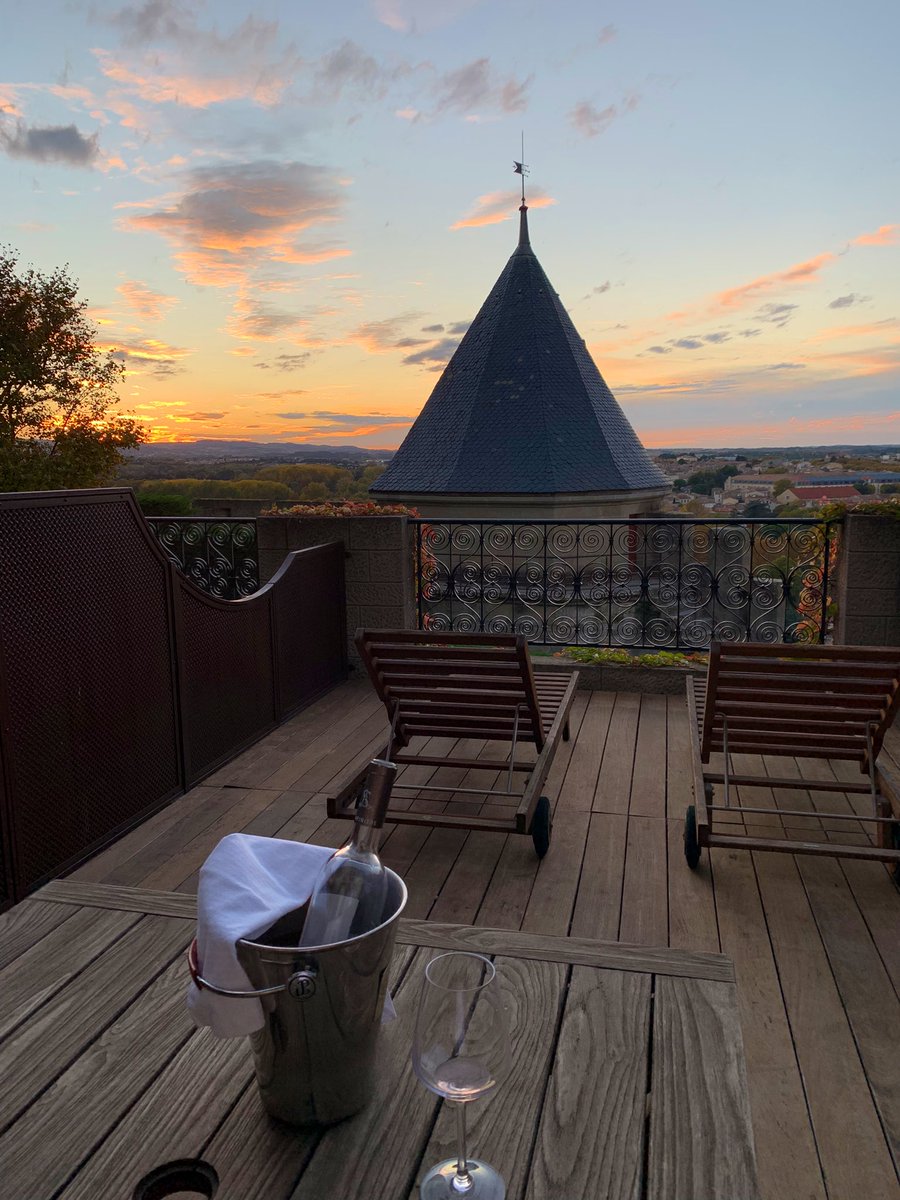 AuroreEdge's tweet photo. An absolutely amazing night celebrating my 50th birthday at Carcassonne. Stunning hotel and exquisite meal in the Barbacane Michelin stared restaurant. Memories I will treasure  forever ❤️⭐️🥰 https://t.co/wYklJF8lAx