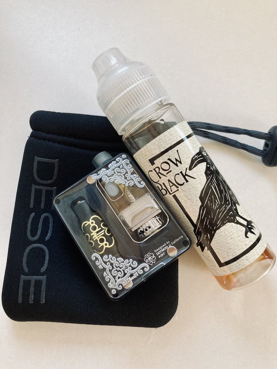 nakata0530's tweet photo. 本日のお供😁
クリアパネル寂しいからデコっちゃった😢
カラスけっこう好きな味✨
# vape
#dotaio
#dotshell https://t.co/A2pw3oWSCV