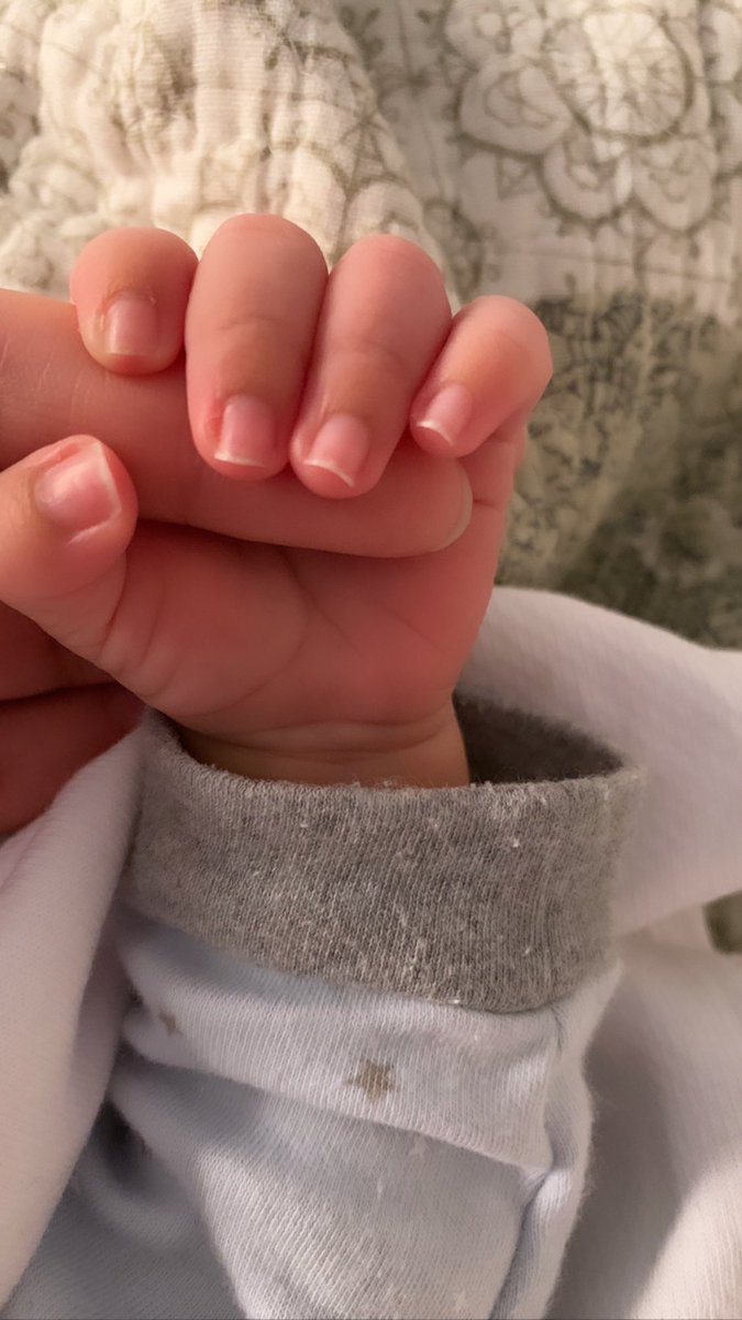 Mon_a17's tweet photo. احبه 🥺💙 https://t.co/u9ZsZrISOW