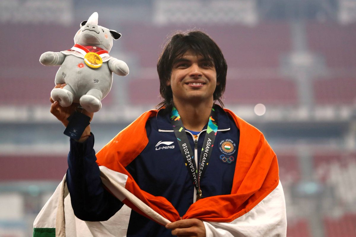 Neeraj_chopra1's tweet photo. Very honoured to be awarded the Major Dhyan Chand Khel Ratna alongside some outstanding sportspersons. Aap sabhi ke sahyog aur support ke liye tahe dil se dhanyavad.🙏🏼

Koshish ye hi rahegi ki aise hi apne performances se desh ke liya aur success haasil kar paun! Jai Hind.🇮🇳 https://t.co/VpfNmaJnAN