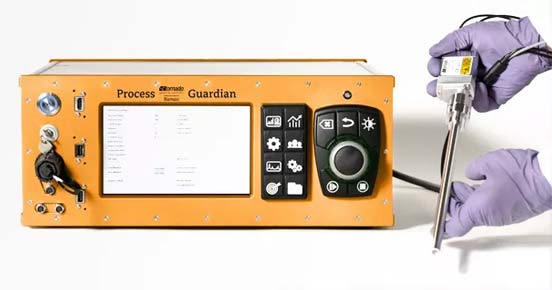 Nach dem revolutionären Ramanspektrometer #HyperFlux kommt ein noch strikter auf #Prozesskontrolle fokussiertes #PAT-System auf den Markt: Der Process Guardian. Perfekt für den Einsatz in #Chemie und #Pharma und besonders effizient im Bereich #Biopharma! bit.ly/3EA9SIk