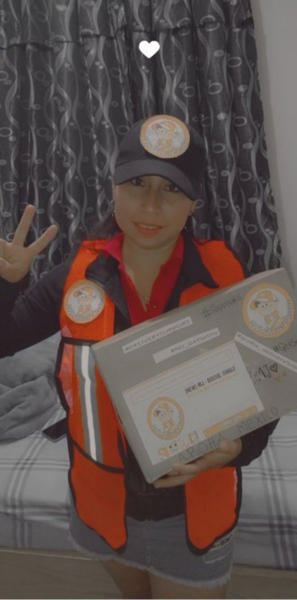 ivon_yedid's tweet photo. Emocionada, contenta y lista para empezar a entregar paquetes junto a nuestro hermoso Sol, nuestro rey del Trot. #MJ /#HappyVirus / #GetSetYo / #aroha_deliverySupport / #ASTRO /#아스트로 / https://t.co/hBgl6TYZqZ