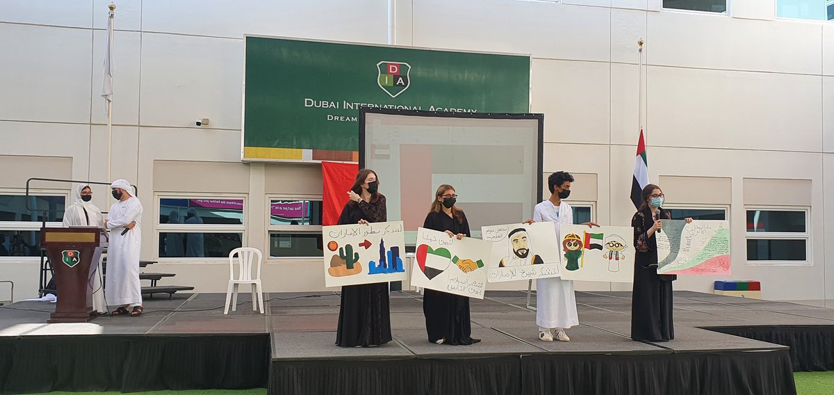 DIA_Principal's tweet photo. Wonderful #UAEFlagDay celebrations led by our students @DIAdubai @KHDA #DIAcommunity #DreamInspireAchieve #trulyinternational https://t.co/Q2Y24kewzn