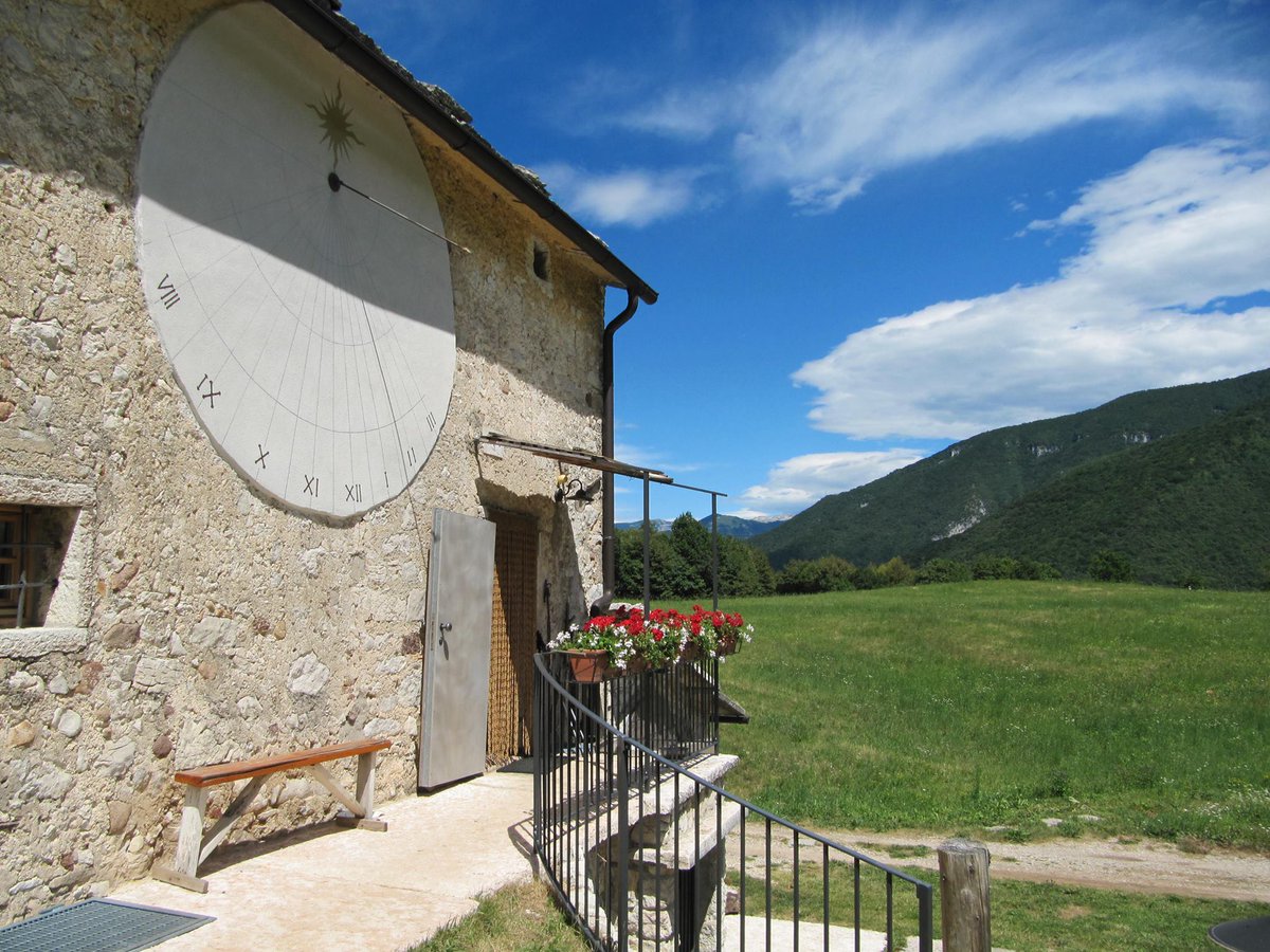 agriturtrentino's tweet photo. #agriturismotrentino #malgariondera #montilessini #vallagarina https://t.co/iSP7bNqsOf - 340 9088581 - 348 1454784 #freeapartments #fattoriadidattica https://t.co/RWCkw50gvd