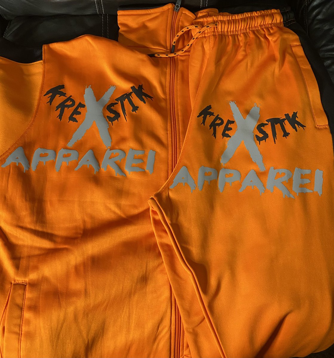 KreatistiK's tweet photo. Mens Jogging Suits For This Season ๐ฅฒ๐งก๐ฅ๐ค๐พ . Dm ๐ฅ To Order. Different Color Selections Are Available As Well As Shipping Options To All 50 States !!! #Viral #Explore #JoggingSuits #KreatistiK #Reflective #BlackOwned #BlackOwnedBusiness #BlackBusiness #SmallBusiness #BuyBlack https://t.co/pE6lKzVG4Z