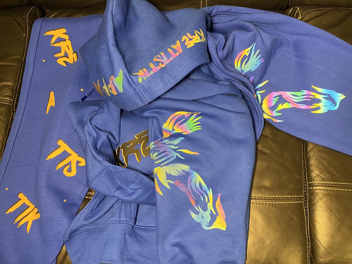 KreatistiK's tweet photo. Mens Jogging Suits For This Season ๐ฆโ๏ธ๐ฃ Dm ๐ฅ To Order Different Color Options Are Available As Well As Shipping Options To All 50 States !! #Viral #JoggingSuits #KreatistiK #Reflective #BlackOwned #BlackOwnedBusiness #BlackBusiness #SmallBusiness #BuyBlack #Hoodie #GetUrMerch https://t.co/nVR3DqUDej