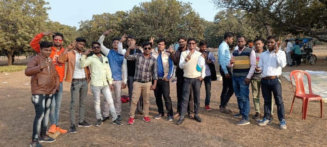 Haquesahebppji's tweet photo. https://t.co/mxaSNfyYOH
PAKUR Election XI पाकुड़ ( 09 ) से ✍️✍️✍️ #जिला_परिषद का प्रत्याशी HAQUE SAHEB
में हक साहेब फील्ड में था,
FIELD में HAQUE SAHEB हुॅ
और फील्ड में हक साहेब रहेगा ।
आप लोगों का शुभचिंतक #Dr Haque Saheb ppji 
Better Leader, Better Sociaty
#Dr.Haque saheb ppji https://t.co/KxiZgY60FG