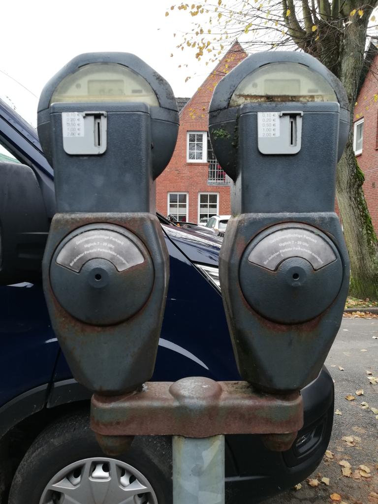 umlaufbahner's tweet photo. Wer weiß noch, was das ist? https://t.co/VyGLLUDTzl
