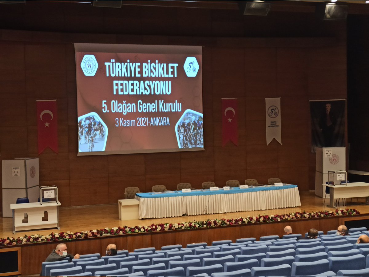 mikesoldcar's tweet photo. TBF 3 Kasım seçimlerinde iki aday yarışıyor. @BeratALPHAN ve Emin Müftüoğlu https://t.co/IuvdbcOInS