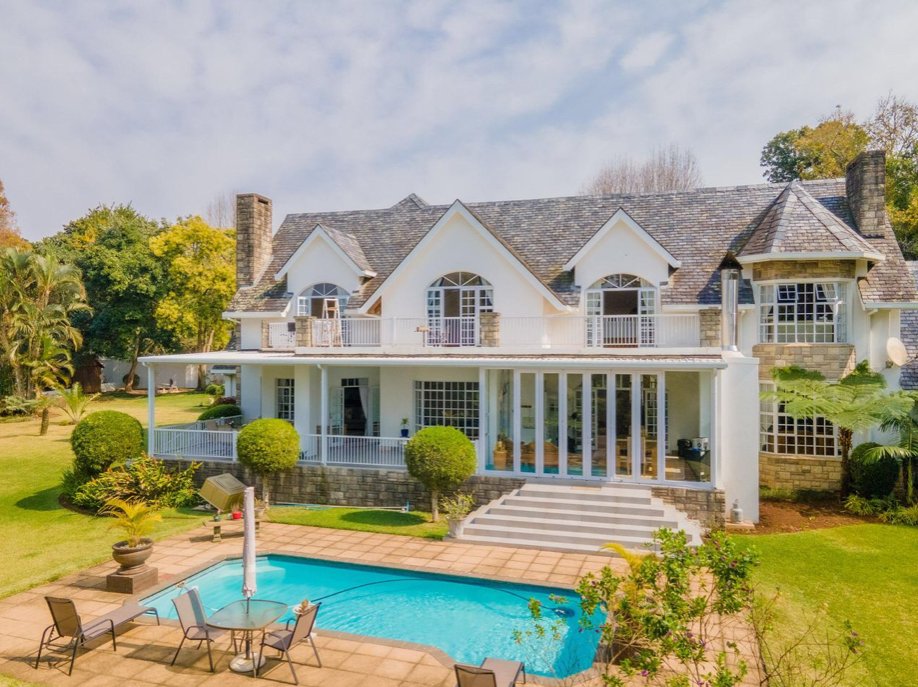 WakefieldsSA's tweet photo. #WAKEFIELDS CHAIRMAN’S CHOICE!
A 5 Bedroom House is For Sale in #Kloof! #WakefieldsWay #SAProperty #Durban #KZN
Situated in the very prestigious + sought after area of Kloof, with direct access to the 10th hole!
A magnificent home to grow your family!
https://t.co/2G3JWNZWrP https://t.co/6QhDDECE4u