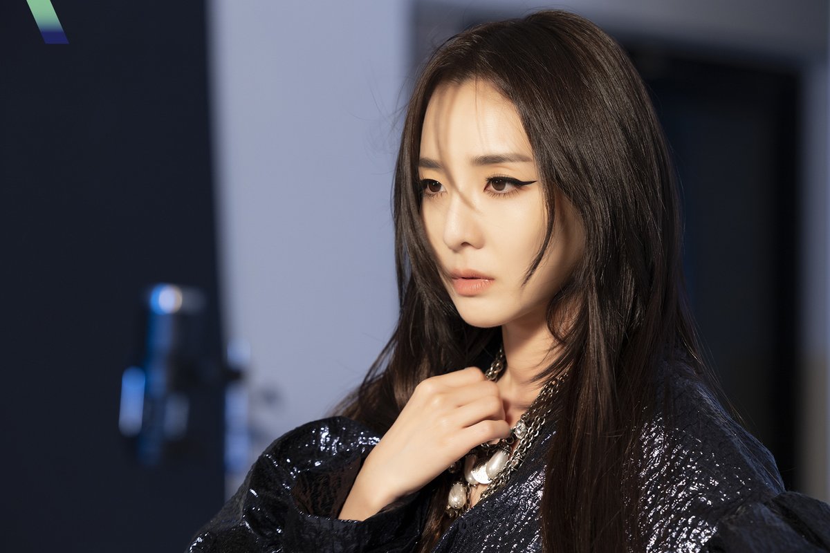 SANDARAxARADNAS's tweet photo. [PHOTO]

'다라'의 시크함에 빠질 시간 - W Korea 화보 비하인드
🔗 https://t.co/a4Q3gguoA7

#산다라박 #SandaraPark https://t.co/xIzDS3eAIL
