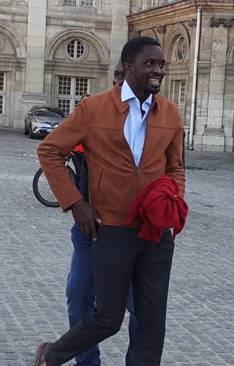 Et le Prix Goncourt cette année va à Mohamed Mbougar Sarr pour La plus secrète mémoire des hommes actualitte.com/l/7CSVaXO0

<a href="/EdPhilippeRey/">EditionsPhilippeRey</a> <a href="/AcadGoncourt/">Académie Goncourt</a> 
#Goncourt #PrixGoncourt2021 #lauréat #prixlitteraire #PrixGoncourt  #RL2021 #litterature #Drouant