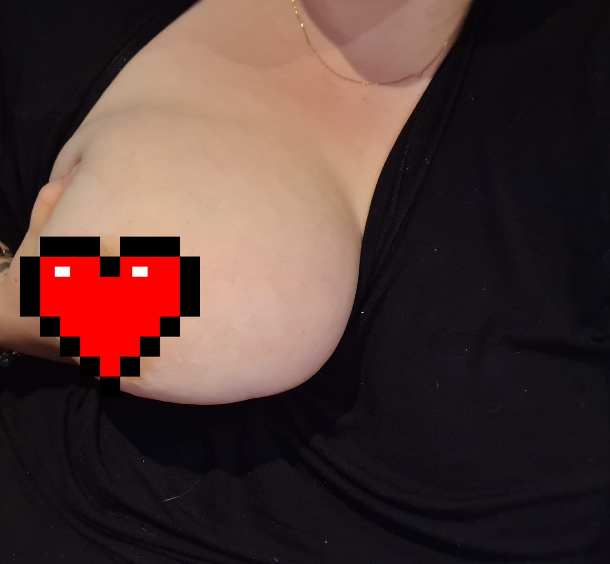 BaileyR55466209's tweet photo. Sneaky flash, uncensored photo on my OF xx
#sexy #milf #allnatural https://t.co/PQNuL1DwNm