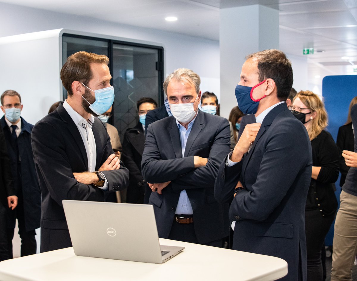 own_fr's tweet photo. #SEKOIA participe à la présentation de la stratégie 🇫🇷 d’innovation pour le #Cloud par @cedric_o, au sein des locaux @OVHcloud_FR.
Une belle occasion de rappeler nos engagements concernant la souveraineté de la plateforme de #cybersécurité https://t.co/CIZqRDCMWD. 
#secnumcloud https://t.co/NZ5TfwDpXQ