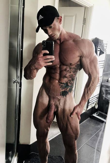 AdrianWitcakson's tweet photo. @APOLLO_STEEL680 @DylanRosser1 😍😍😍Love you https://t.co/TS7Z24t9a3