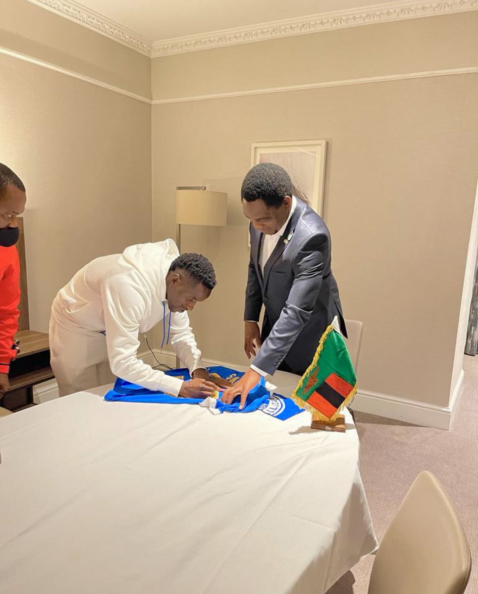 fashionjr10's tweet photo. GOD BLESS 🙏🏿
GREAT HONOUR TO BE INVITED BY THE PRESIDENT OF OUR COUNTRY ZAMBIA 🇿🇲 
Saying"thank you"is not enough for me to express how grateful I am for your invitation to meet you Mr President 🙏🏿
FS10 DREAMS DON’T DIE 💪🏿
Read:Hebrews 13:7
THANK YOU MR PRESIDENT I’M HUMBLED🇿🇲🙏🏿 https://t.co/qZLl10VRp7