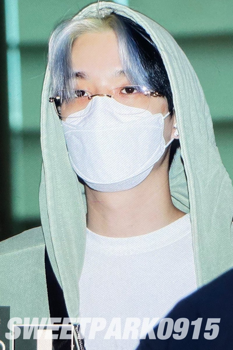 sweetpark_0915's tweet photo. 211106 ICN Preview4P
Always looking forward to see you again #Jae #제이 #데이식스 #DAY6 https://t.co/KfQqFikSWg