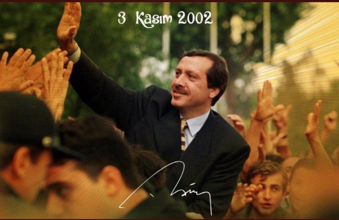 akyildirimys's tweet photo. Her şey bir yiğidin “Artık hiçbir şey eskisi gibi olmayacak, Biz kısık sesleriz” demesiyle başladı. Kara günlerin ardından gelen umudun tarihidir #3kasım2002 #MilleteHizmette19yıl https://t.co/9aGRb98IWN