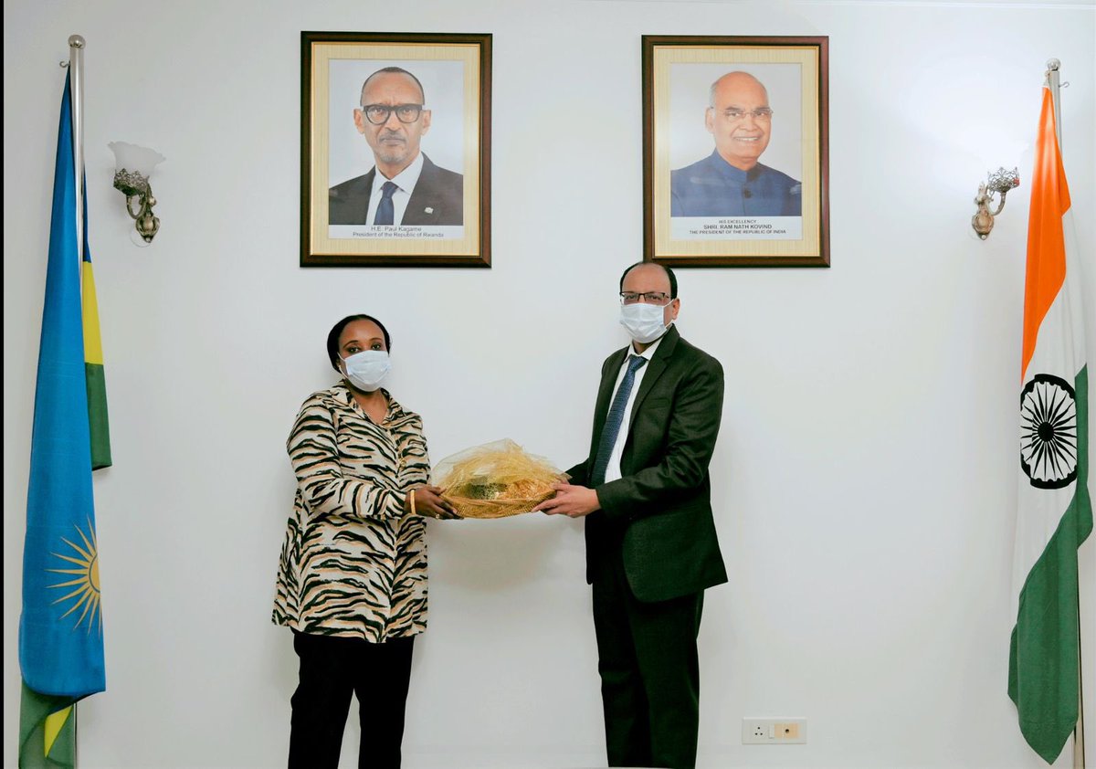 wapcosofficials's tweet photo. Mr. R.K.Agrawal, CMD, WAPCOS and NPCC called on H.E. Ms. Mukangira Jacqueline, High Commissioner of Rwanda to India on 3rd Nov, 21 to discuss about WAPCOS ongoing projects in Rwanda and possible areas of cooperation in future.@MoJSDoWRRDGR @NPCCOfficial https://t.co/hK1r8RYewf