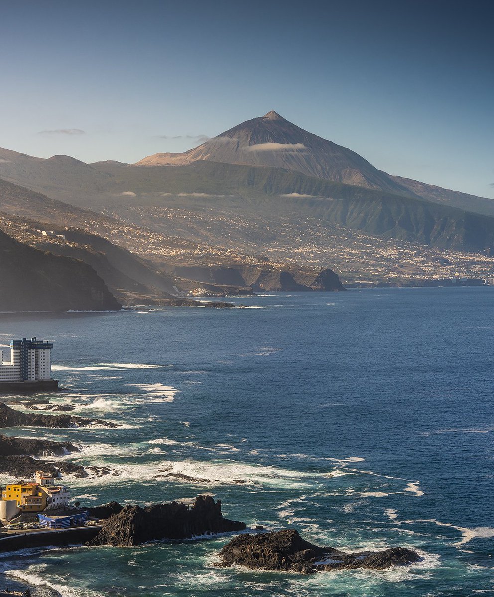 Imanolzuaznabar's tweet photo. Una de las mejores vistas del Norte de Tenerife frente al Teide con sus 3715metros de altura. https://t.co/ijyvHUFlxx