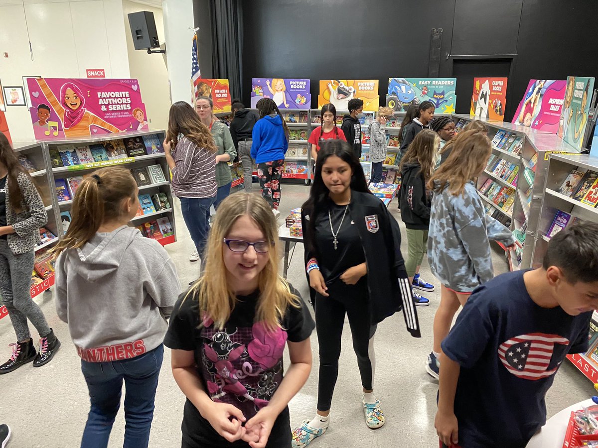 WGILibrarian's tweet photo. The Scholastic Book Fair is here @woodgatemisd come shop and support the WFI library! #WGIlibrary #itsgreat2bwoodgate https://t.co/twGVX9LJgz