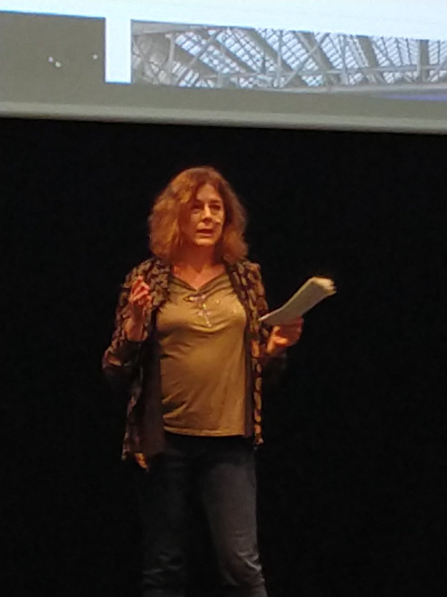 pancartera's tweet photo. El #EcoFeminismo incorporado como principio editorial en @lamarea_com.
@magdabandera en las III Jornadas de #ComuniClima . https://t.co/EmgTlcdnEf