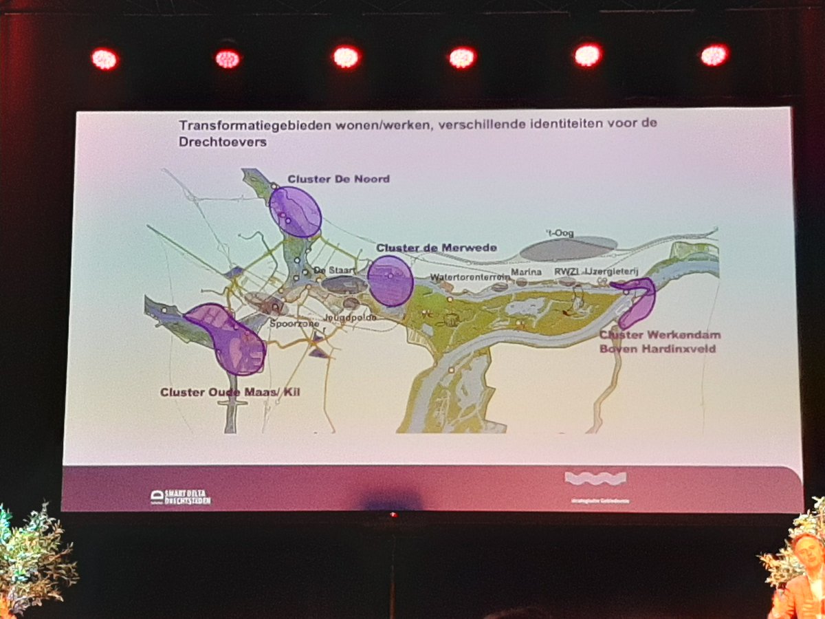 toostenrijk's tweet photo. Een spetterende start van #SmartDeltaDrechtsteden met een inspirerende toespraken, boeiende toekomstbeelden van #Mecanoo en #West8, een levendige paneldiscussie. Ook het nieuwe beeldmerk mag er zijn, sterk! https://t.co/nC7E6viYiK