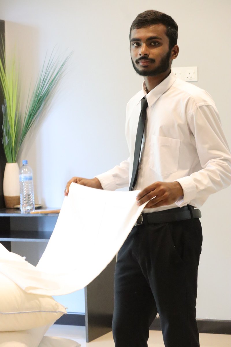 KinbidooSchool's tweet photo. BTEC Hospitality students fulfills the opportunity of exploring accommodation procedure and get to learn the procedure in practically by visiting Rihiveli Guest house.
Thank you Riheveli guest house for providing this opportunity.
#btecstudents
@MoEdumv @aisthly @AthiyaNaseer https://t.co/e0RmtUzYdV