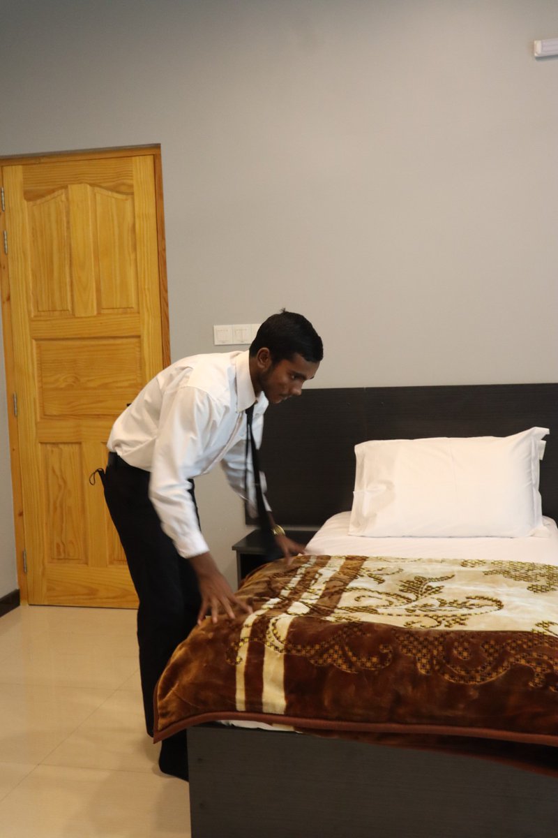 KinbidooSchool's tweet photo. BTEC Hospitality students fulfills the opportunity of exploring accommodation procedure and get to learn the procedure in practically by visiting Rihiveli Guest house.
Thank you Riheveli guest house for providing this opportunity.
#btecstudents
@MoEdumv @aisthly @AthiyaNaseer https://t.co/e0RmtUzYdV