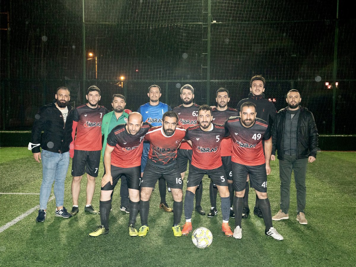 ibraskaucuk's tweet photo. İbraş, Yeşil Çevre Futbol Turnuvası çeyrek finalinde Gürsu Belediye’yi 4-3 yenerek yarı finale yükseldi. İBRAŞ #ibras #ibraş https://t.co/Xh1AyykBl8