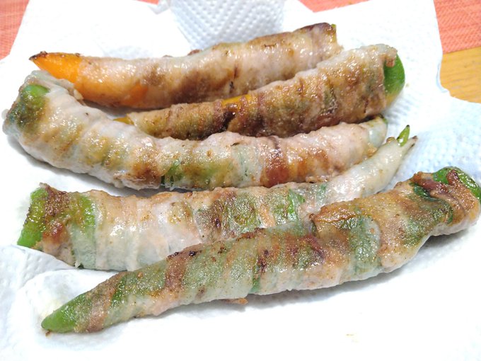 C2機関の万願寺とうがらしで「肉巻き万願寺とうがらし」作った〜。激(゜д゜)ウマ! 