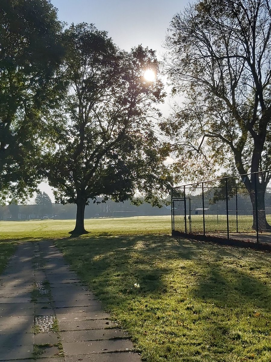 KentPoliceDover's tweet photo. PCSO Skirrow is out on early morning patrol in #Walmer #Deal #itsfresh https://t.co/s8pafTh1zD