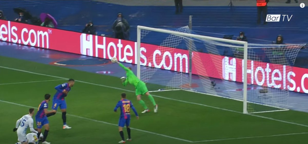 Quiero explicar un poquito el "paradón" de Ter Stegen y porque es un mal síntoma.

Tanto a nivel técnico como físico.