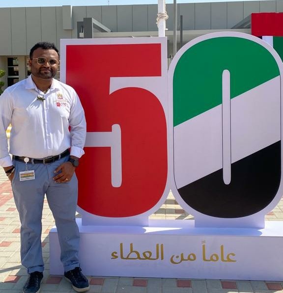 vvijayan123's tweet photo. HAPPY FLAG DAY UAE 🇦🇪
@HHShkMohd,  @HamdanMohammed, @AhmedMohammed  @sheikhmansoor,  #UAEFlagDay  #UAE #Expo2020 #Dubai  #KhorfakkanHospital #Khorfakkan #sharjah #AbuDhabi #mohap #EHS https://t.co/UE1OZ4fTSK