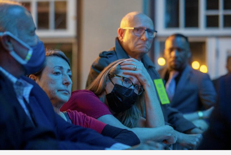 Wild juxtaposition of photos from <a href="/GovMurphy/">Governor Phil Murphy</a>’s HQ in Asbury Park last night as the race vs <a href="/Jack4NJ/">Jack Ciattarelli</a> is still too close to call.
Counting to resume this morning.
Via <a href="/TanyaBreenPhoto/">Tanya Breen</a>