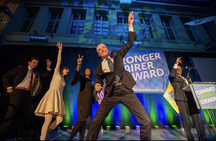 NewsFallon's tweet photo. Wild juxtaposition of photos from @GovMurphy’s HQ in Asbury Park last night as the race vs @Jack4NJ is still too close to call.
Counting to resume this morning.
Via @TanyaBreenPhoto https://t.co/8YdrzuTGnA