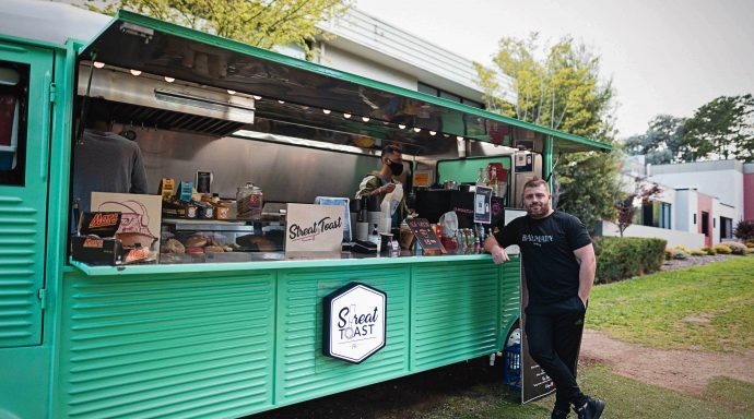 RegionCanberra's tweet photo. Streat Toast does more than great #coffee, it's bringing the taste of the #Mediterranean to the streets of #Canberra, and more vans are on their way https://t.co/bskip7fF2A https://t.co/1ZgZsUiPuT