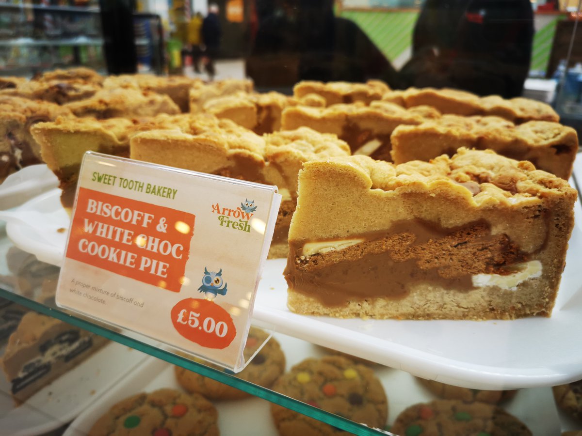 Mall_Blackburn's tweet photo. A super tasty new kiosk has opened today in Victoria Court!

Batch’d by @ArrowFreshUK bring together a variety of small batch, artisan suppliers from across Lancashire and other local regions.

 😋🍩🍰

#Artisan #Lancashire #Local #Doughnuts #Brownies https://t.co/JXLuJytxq6