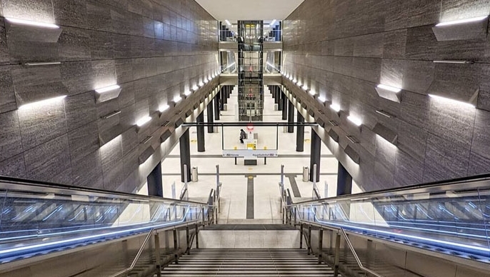 Ticket_B_Berlin's tweet photo. Wollt ihr mehr über die neuen U-Bahnhöfe der Linie U5  erfahren? Am 06.11. und 11.12. habt ihr auf unserer neuen Tour zur U-Bahnlinie U5 Gelegenheit dazu. Tickets gibt auf https://t.co/C9CRCQcA4Y
.
Foto @ubaway
.
#unterdenlinden #architektouren #ticketb #guidingarchitects https://t.co/V6O6hQfdhM