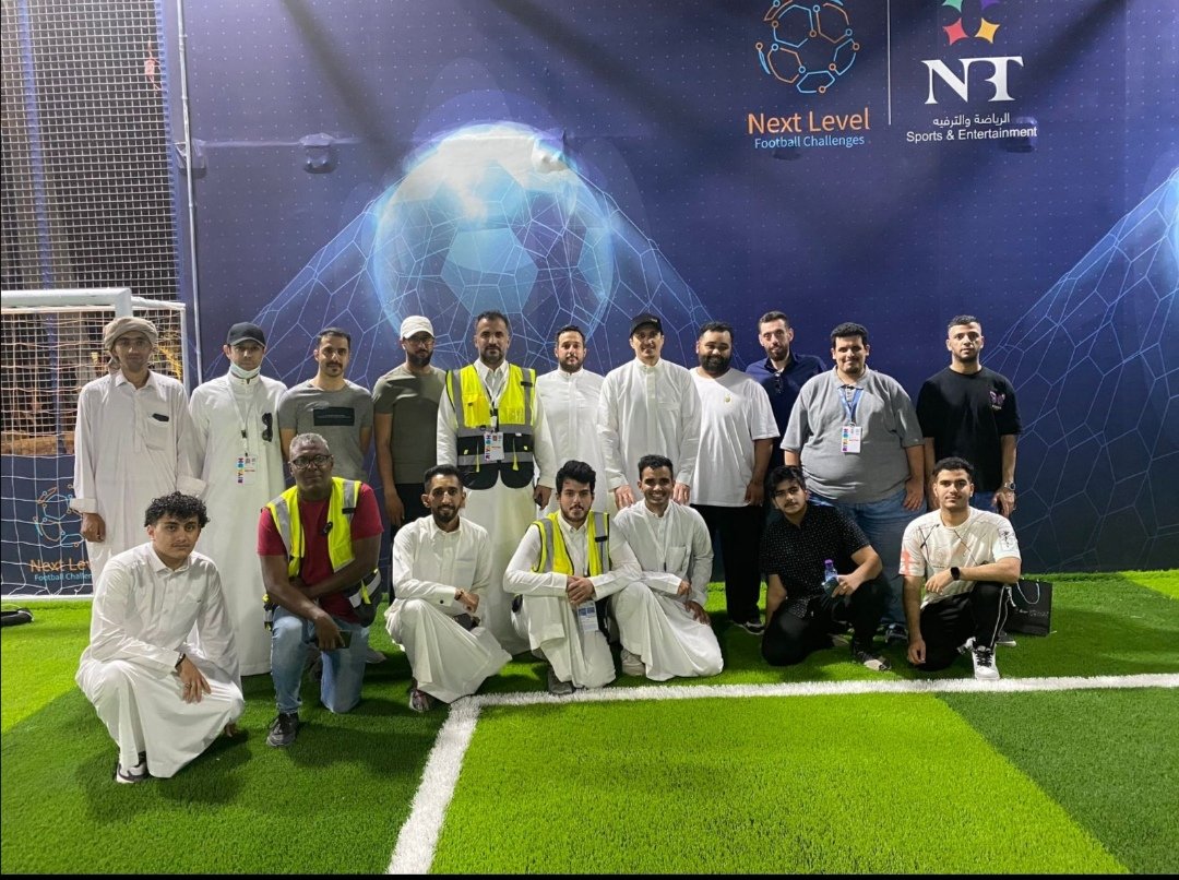 تشرفت بالدعوة الكريمة من الأخ والصديق الكابتن نواف التمياط
<a href="/altemyat/">نواف بن بندر التمياط</a>
لحضور افتتاح <a href="/NBTmena/">NBT</a> ضمن فعاليات #موسم_الرياض  وما تحويه من أنشطة رياضية ترفيهية متعددة.... تمنياتي له ولفريق عمله بالتوفيق والنجاح دائماً وأبداً.  #موسم_الرياض