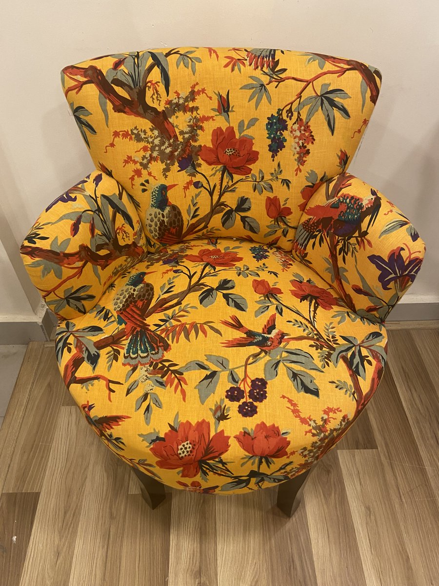 TFS_Bangalore's tweet photo. The mango creations Accent chair with arms is sure to liven up your living space while being the perfect spot for complete relaxation and comfort.
#chair #furniture #tfs #thefurniturestore #accentchair #yellowchair #bangalorefurniture #living #livingroomdecor #floralprint https://t.co/Ggpb6VLeuB