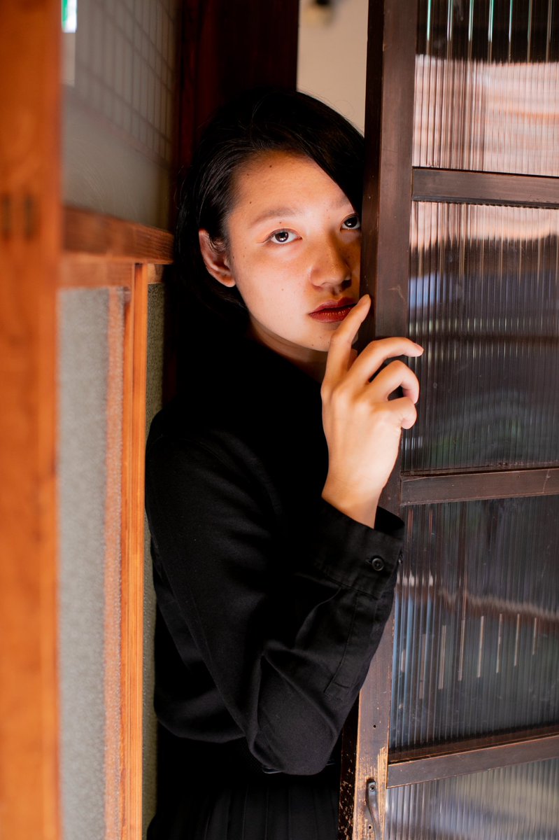 birezon8's tweet photo. 黒色。
#portrait #pashastyle #photography #CANON #5D4 #PiXCypher #大阪 #ポートレート #osaka #被写体 https://t.co/rFHmz2ZzUK