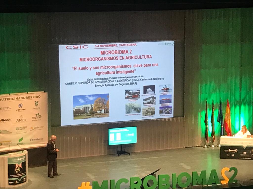 AlltechSpain's tweet photo. 🙌 Hoy comienza @MicrobiomaForum 2 y #AlltechCropScience es Patrocinador ORO de la jornada🙌
🗣️ D. Carlos García Izquierdo. Profesor de Investigación @CEBAS_CSIC nos habla sobre el suelo y sus microorganismos, clave para una agricultura inteligente 🌱🆙
#Microbioma 2 https://t.co/6UErxVYyaS