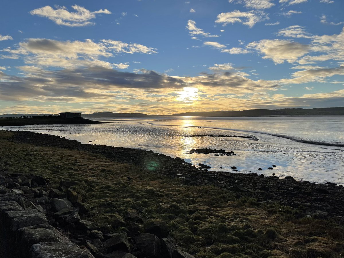 DundeeChest's tweet photo. This morning’s #commuteview https://t.co/vGDC80QjmB