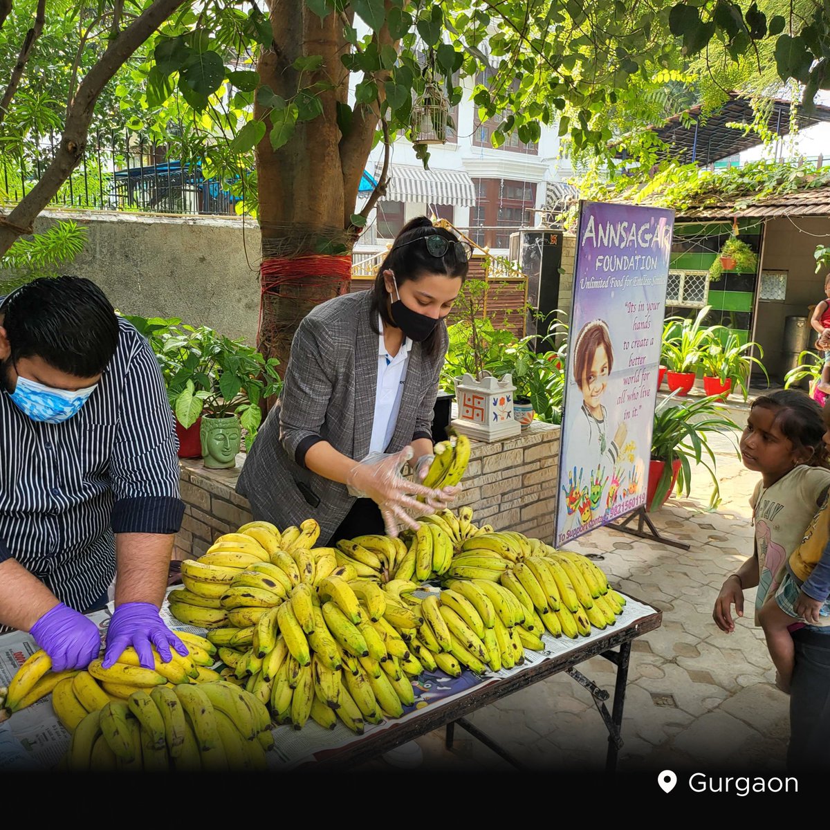 FeedingIndia's tweet photo. Some more shots from the company-wide drive!
#SabkiDiwali https://t.co/tXcXUw27S0